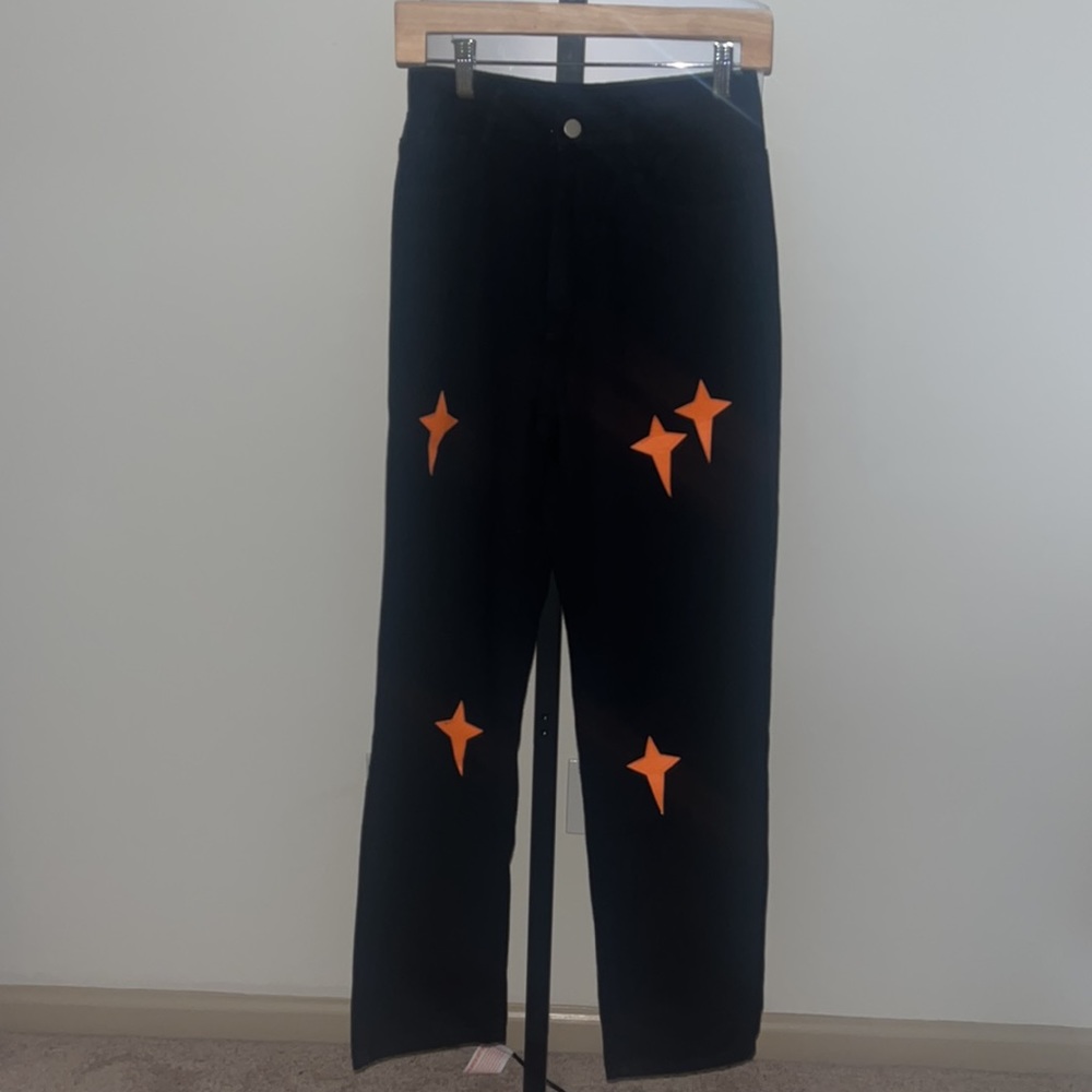 Never worn orange patch stitched on slight stretch boot cut jeans 🧡 - Picture 1 of 7